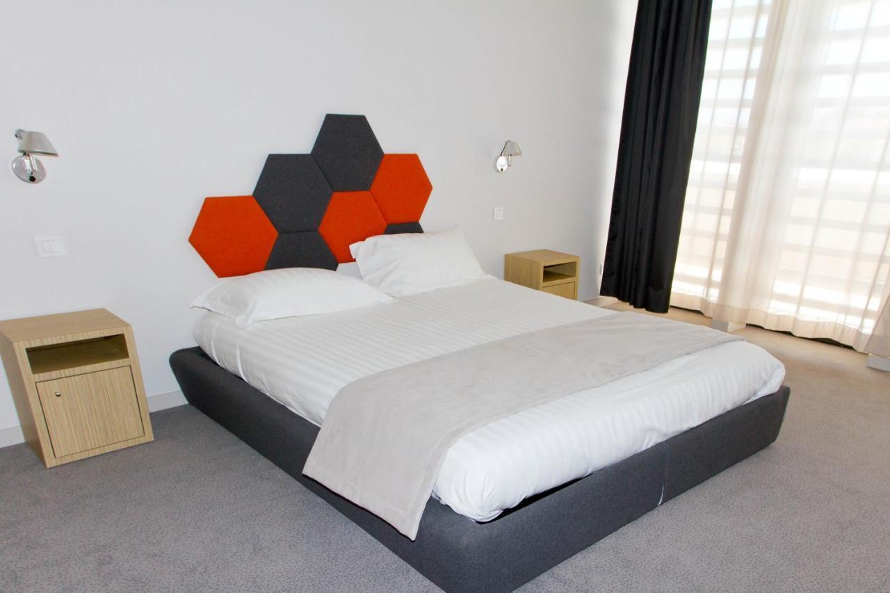 ארגלס-סור-מר Bourquin Hotel - Lycee Hotelier Christian Bourquin מראה חיצוני תמונה